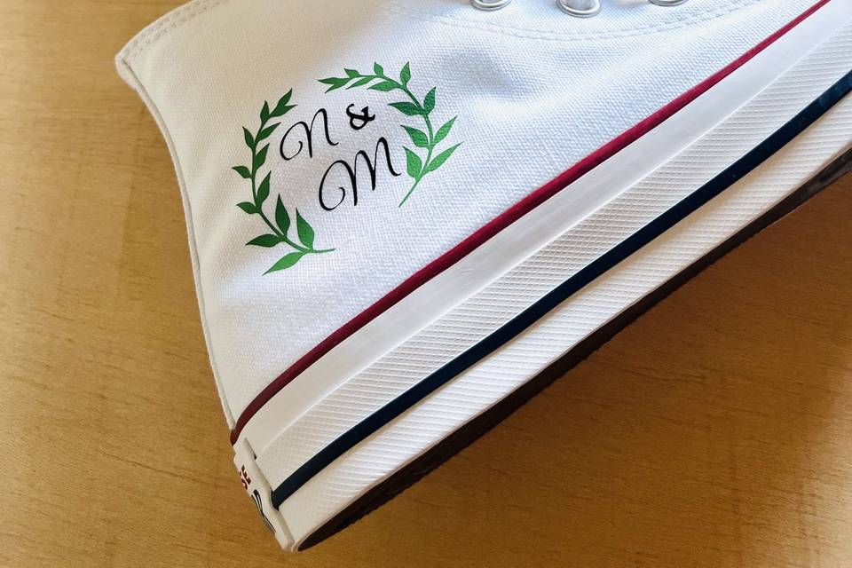 Convers personalizadas novios