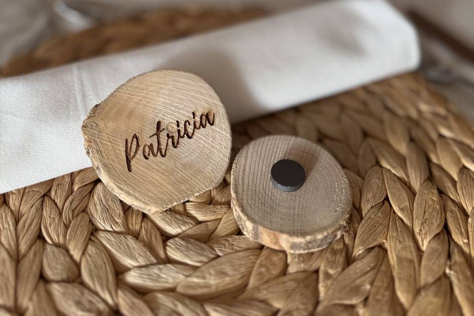 Imán rodaja madera grabado