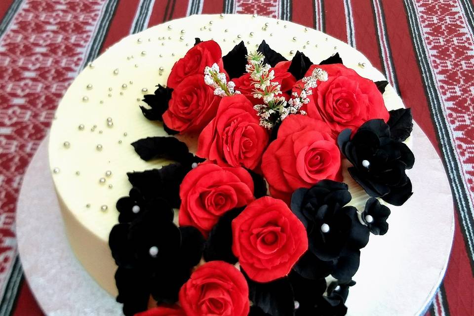 Tarta de boda, rosas hechas a mano