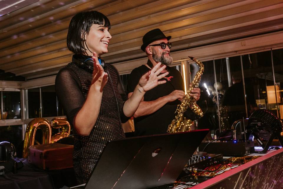 Dj Aleea Discomóvil & Sonido