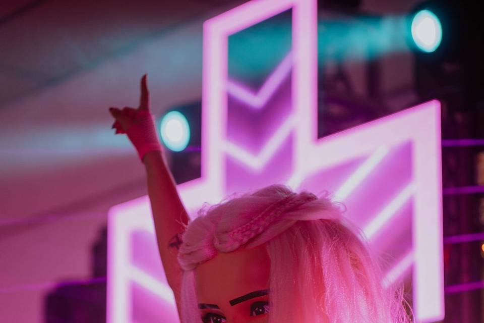 Hora loca karol g