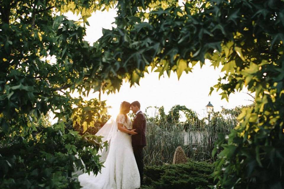 Parejas en jardin