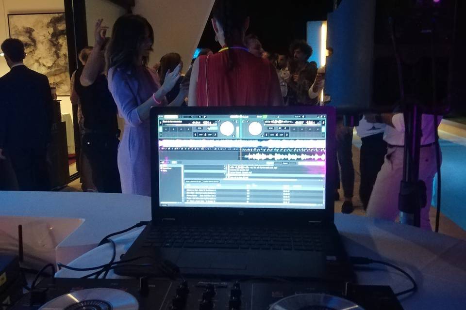 Dj Tito Deluxe