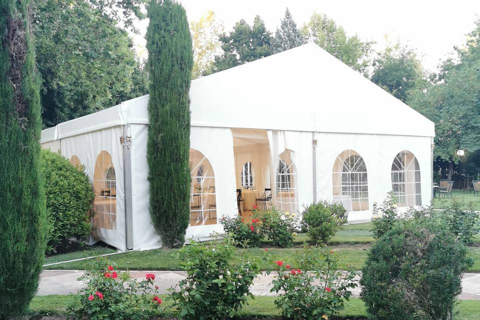 Carpa para el banquete