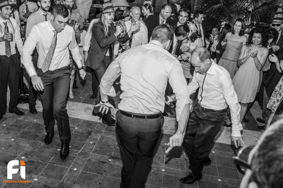 Bailando con invitados