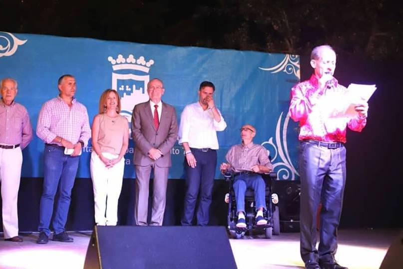 También maestro ceremonias