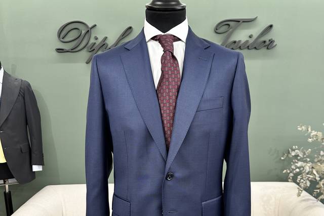 Traje azul