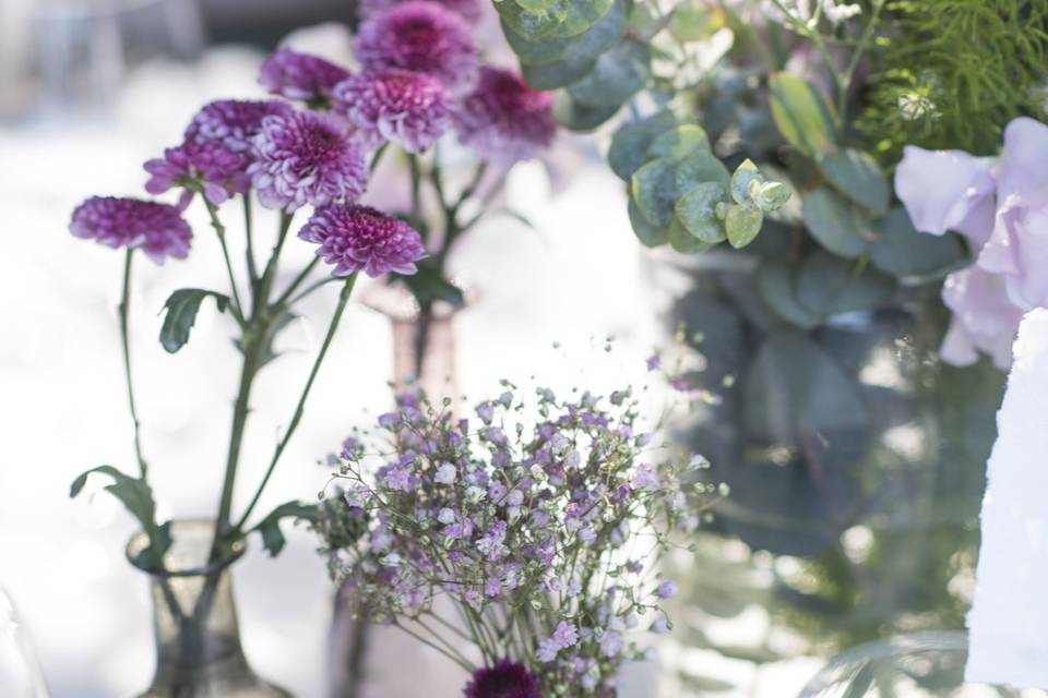 Tables & flowers