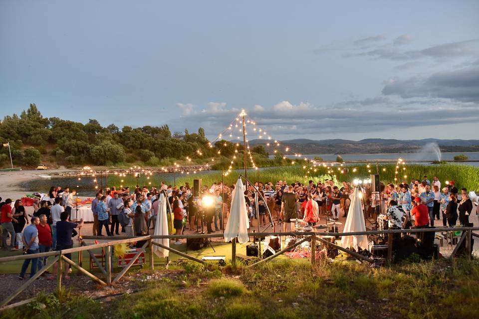 Fiesta de día en la playa