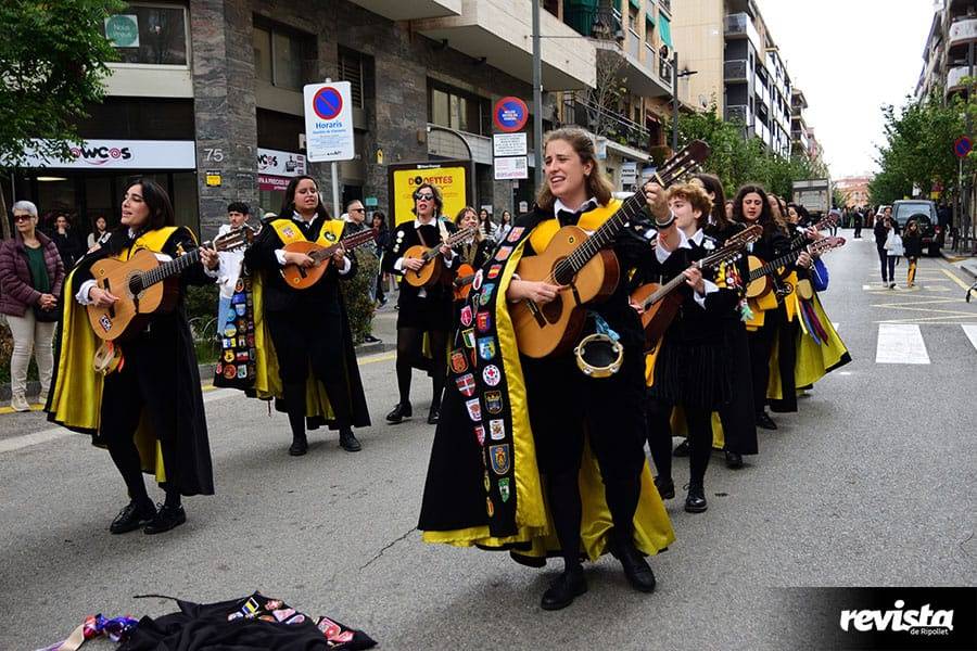 Tuna Femenina de Medicina