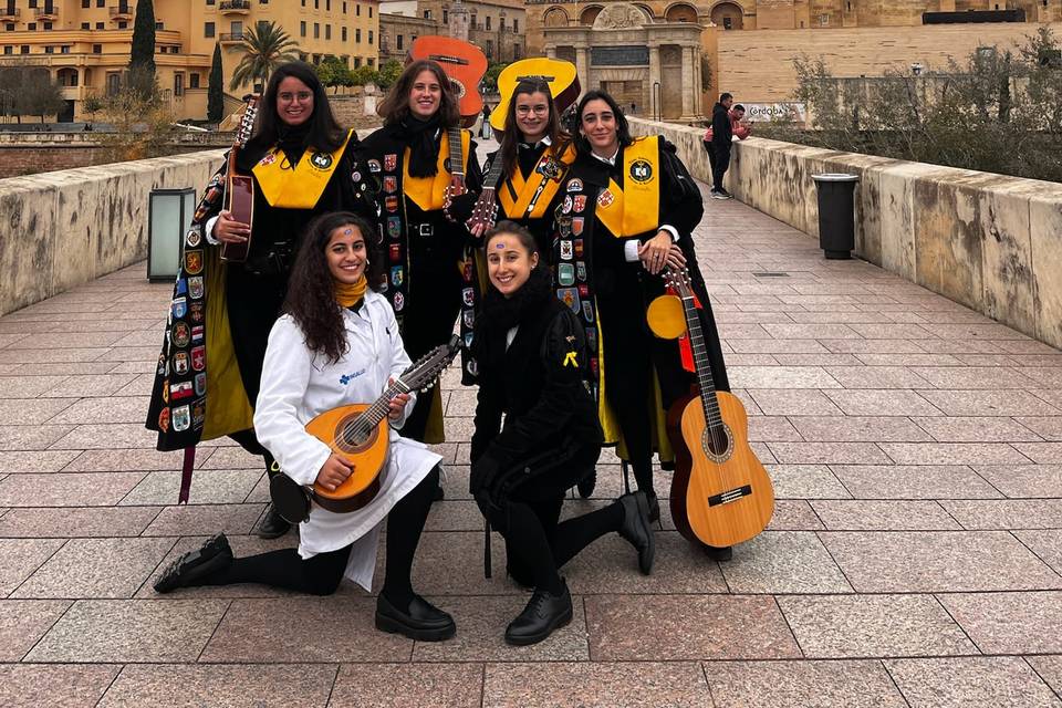 Tuna Femenina de Medicina de Barcelona