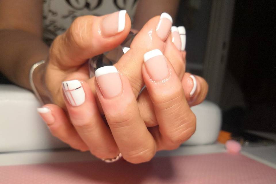 Flamenca Nails