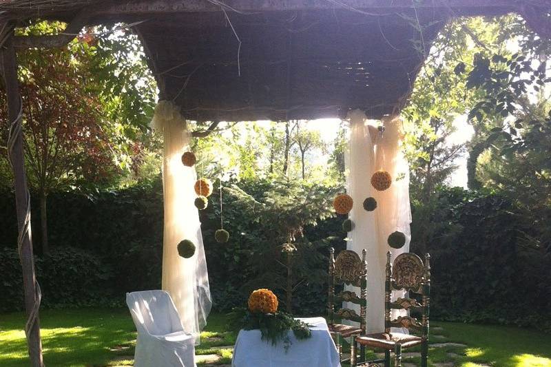 Maestro de Ceremonias y Oficiante de Bodas