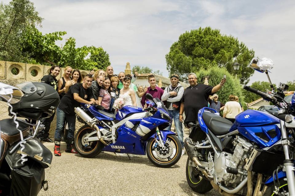 Motos en la boda