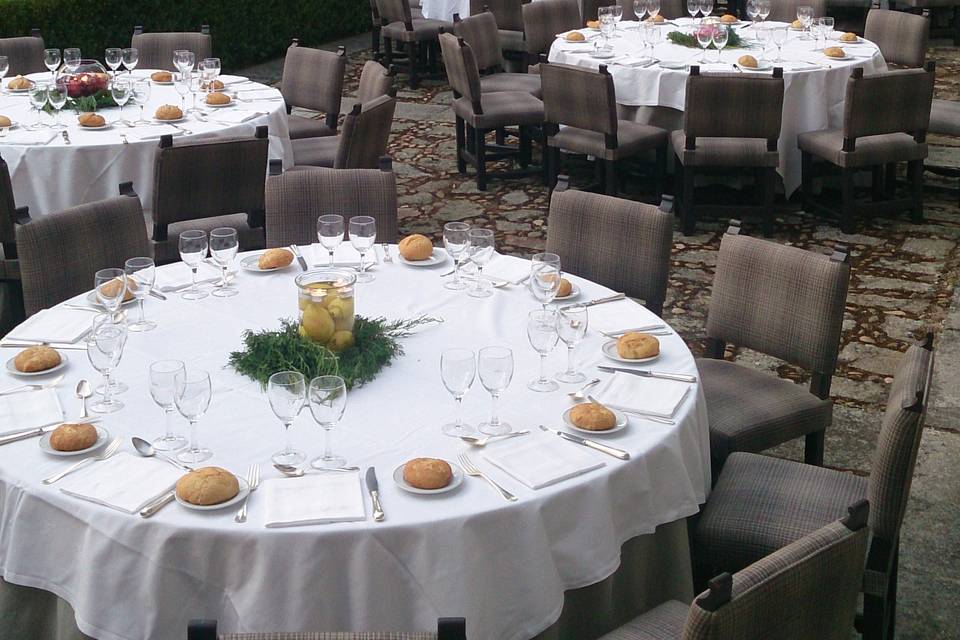 Banquete en el jardín