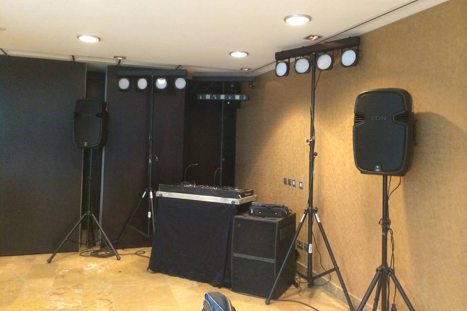 Disco boda salón pequeño