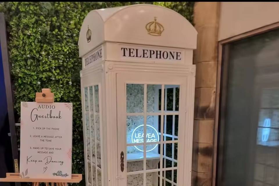 Cabina blanca teléfono