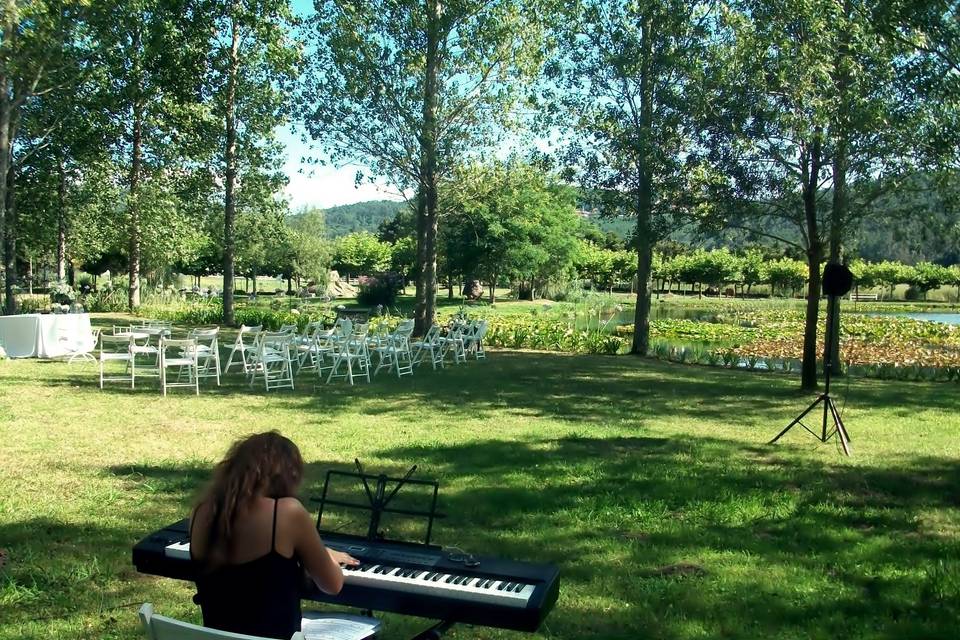 Andrea González - Pianista para bodas