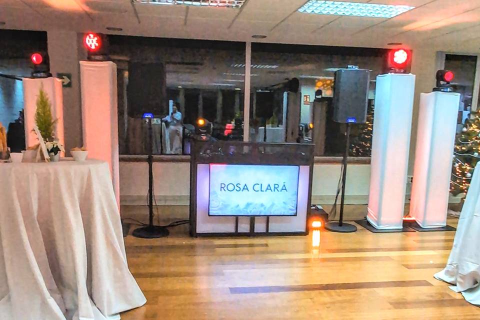 Montaje tótems Rosa Clará