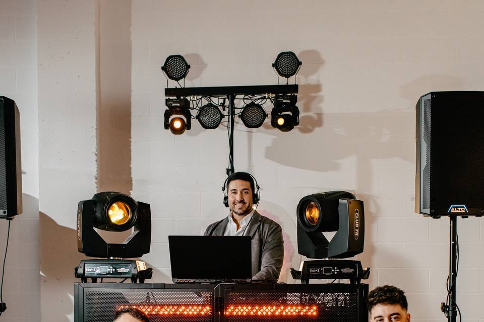 Montaje + pantalla para boda