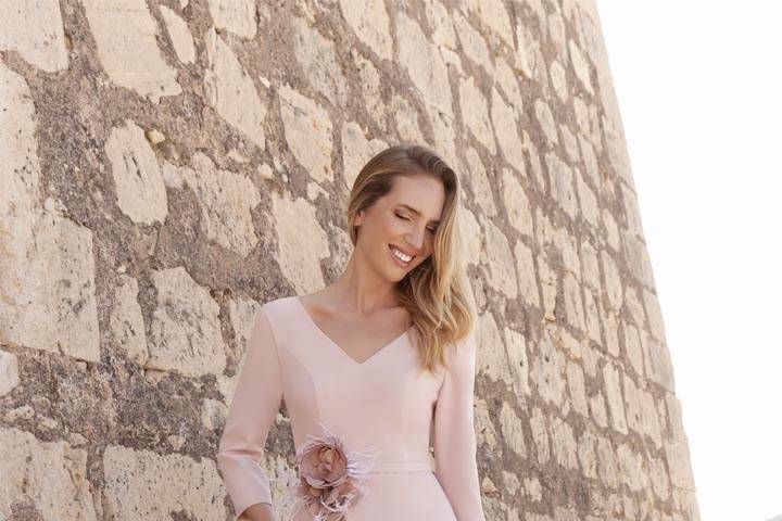 Vestido largo en escote pico