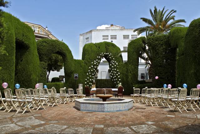 Boda Civil en el jardín