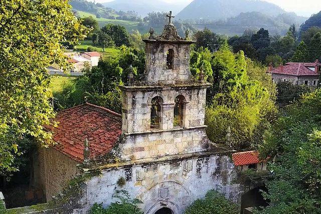 Palacio y ermita