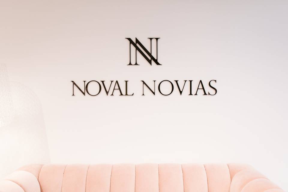 Noval Novias