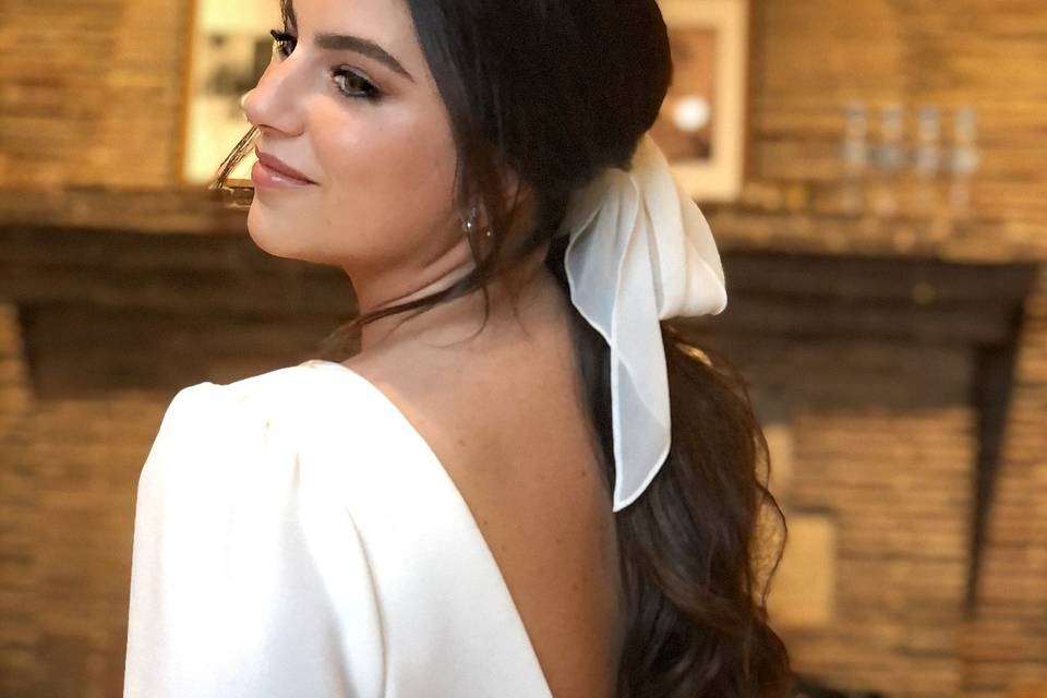 Maquillaje y peinado novia