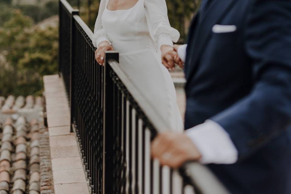 Novios en terraza