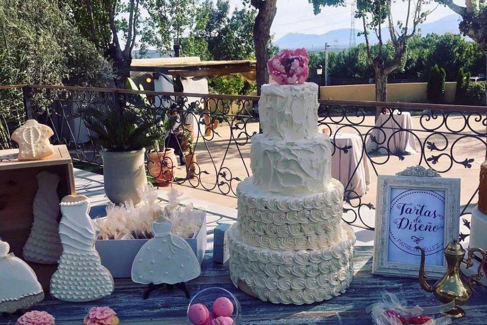 Candy Bar: una preciosa idea para endulzar tu boda • Beautiful Blue Brides