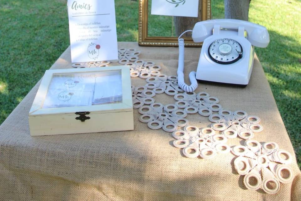 Audiolibro blanco en boda real