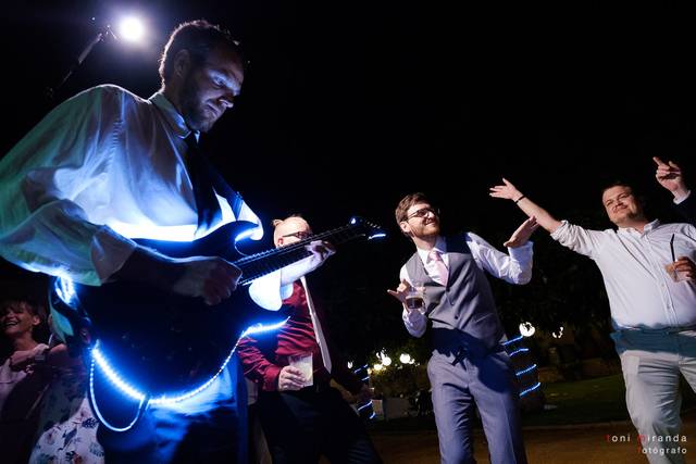 Guitarra Led. Performance