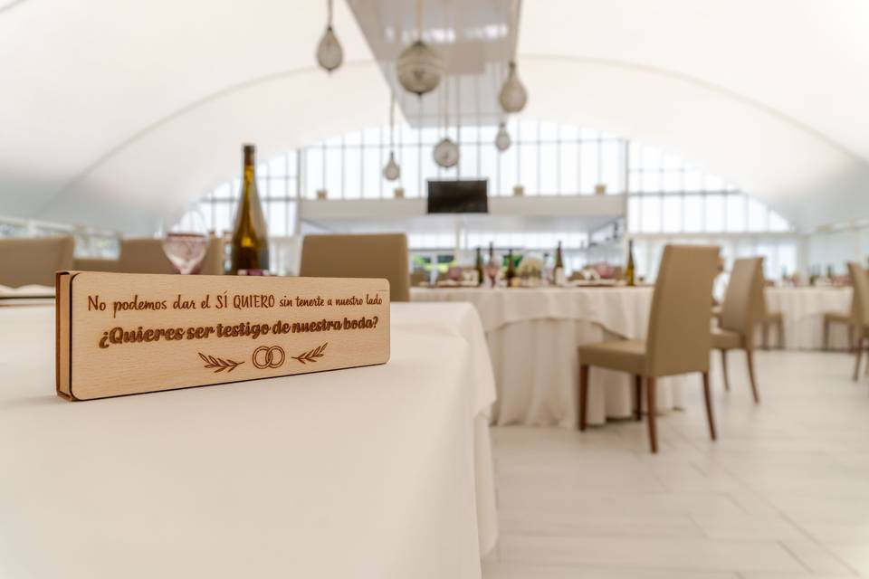 caja_madera_invitation_testigo_boda