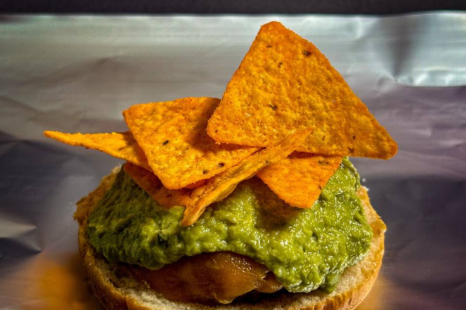 Burger vegana con guacamole 2