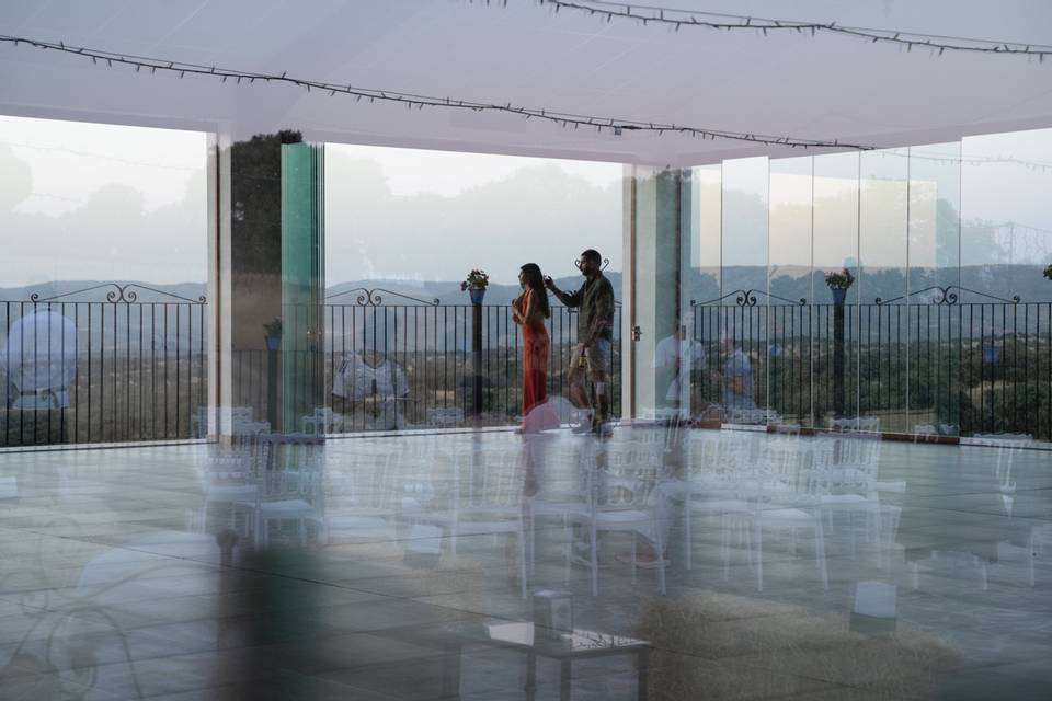 Novios en el salón