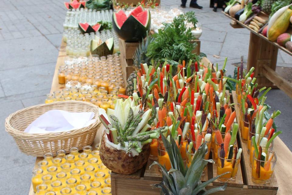 Mesa de cremas frías y crudités