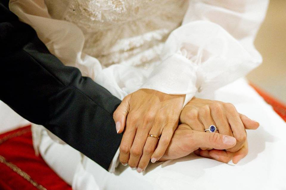Novios en el altar