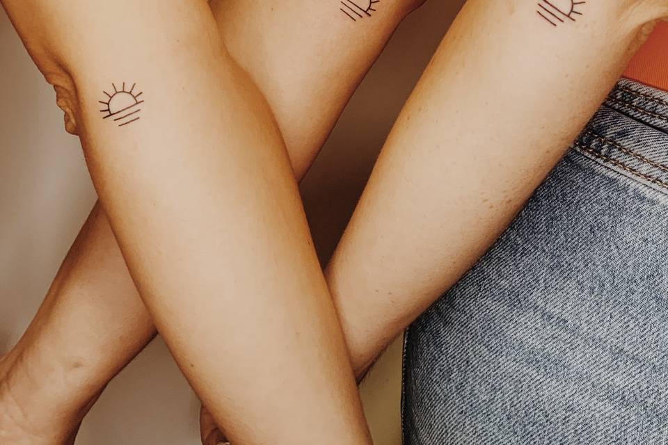 Tatuaje entre amigas