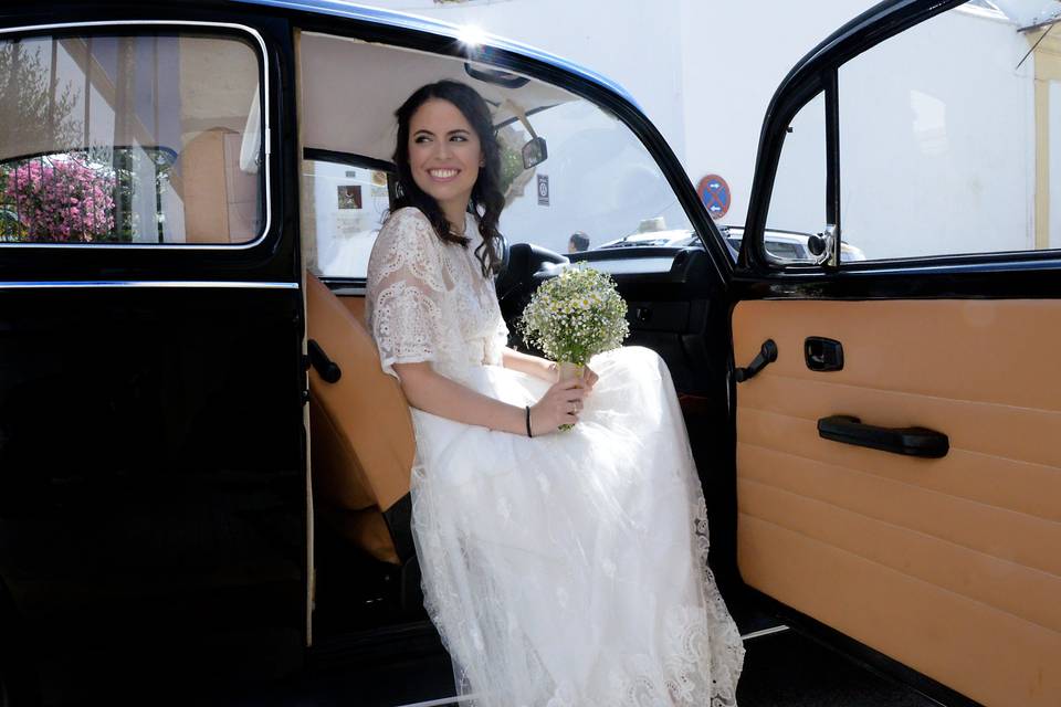 Novia en el coche