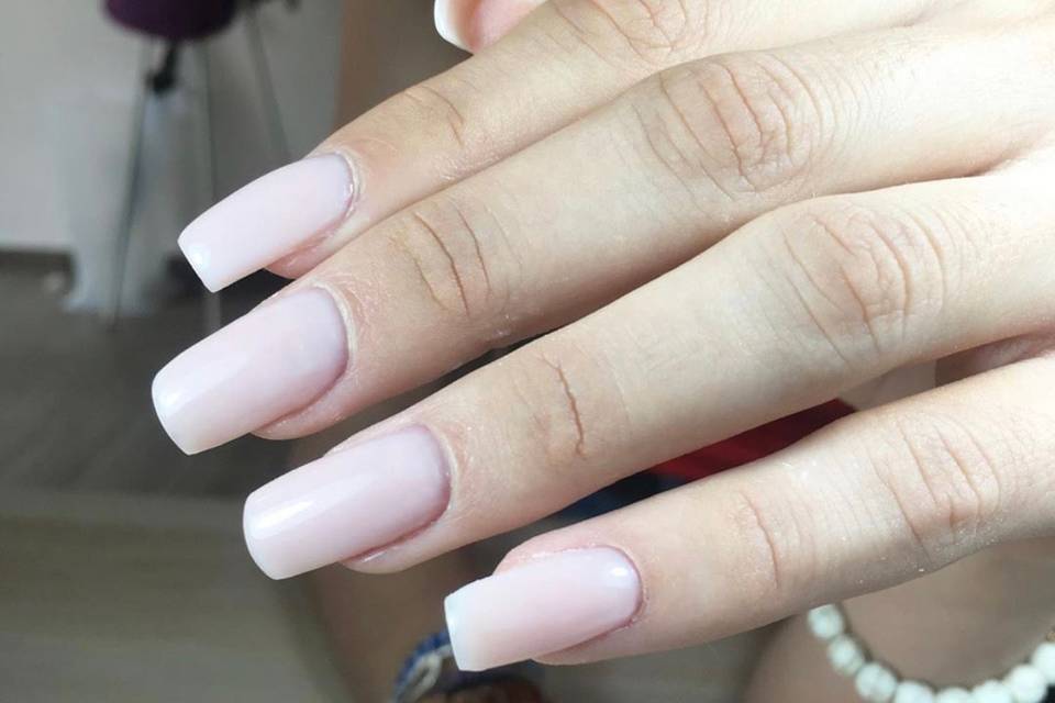 Nude Nails