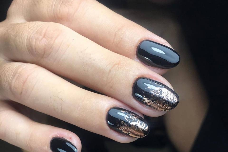 Glamour Nails