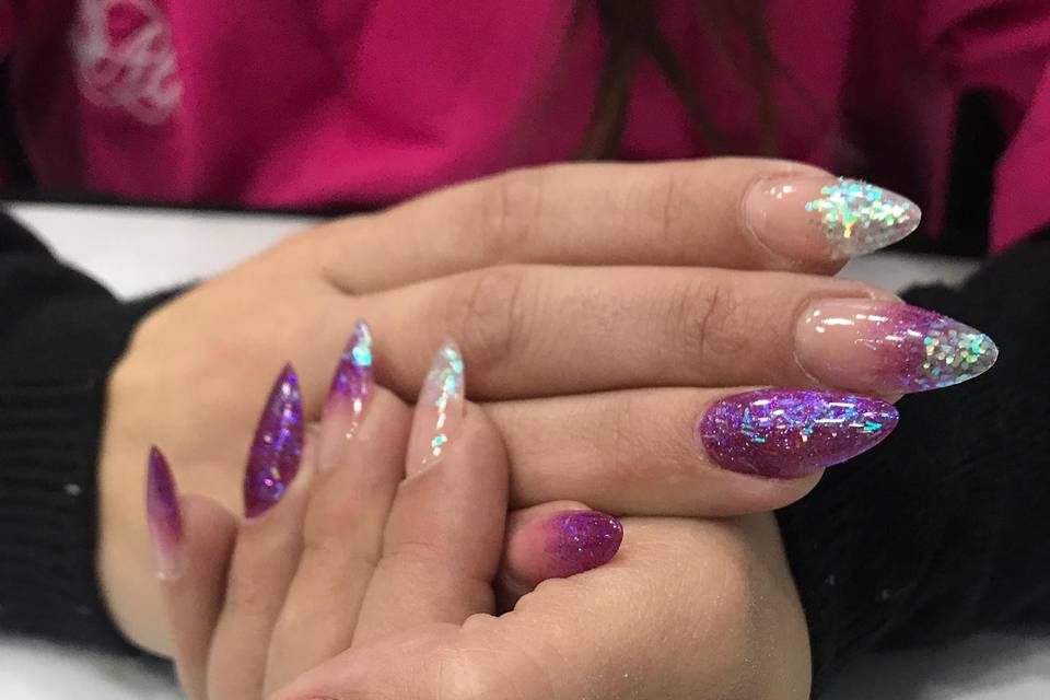 Uñas acrílicas