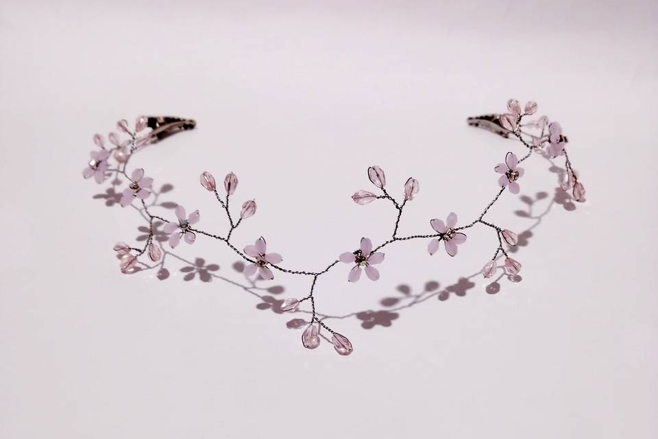 Tiara cristal almendro