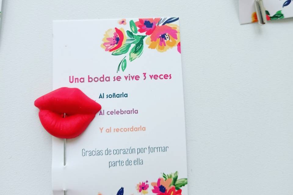 Besos en tarjeta