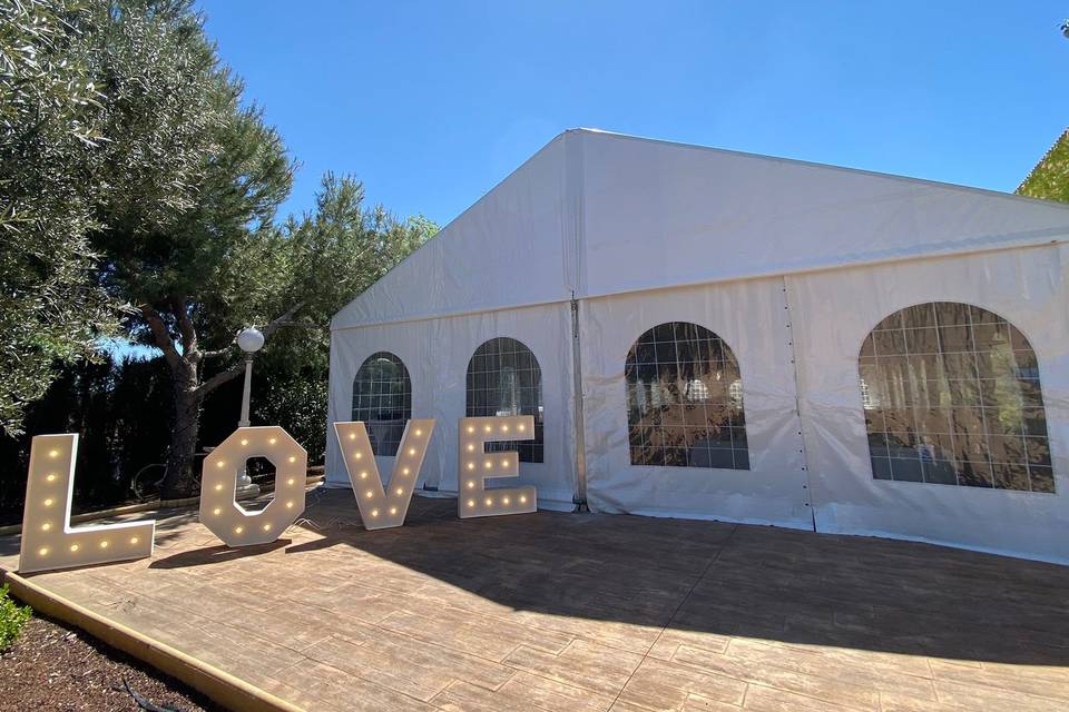 Interior carpa 25m x 10m