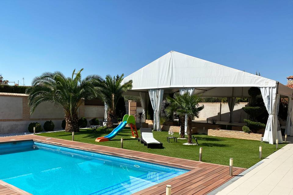 Frontal carpa 15m x 10m