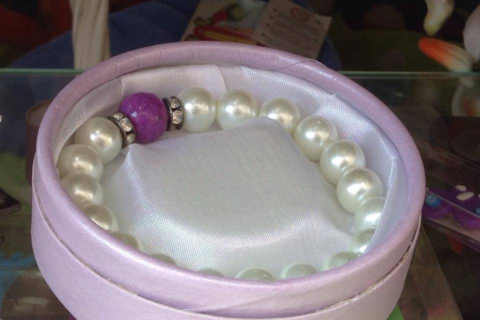 Pulsera con caja