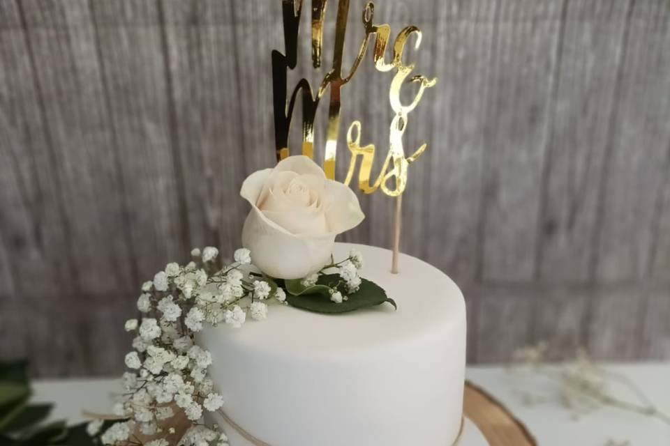 MiniTarta con fondant y flores