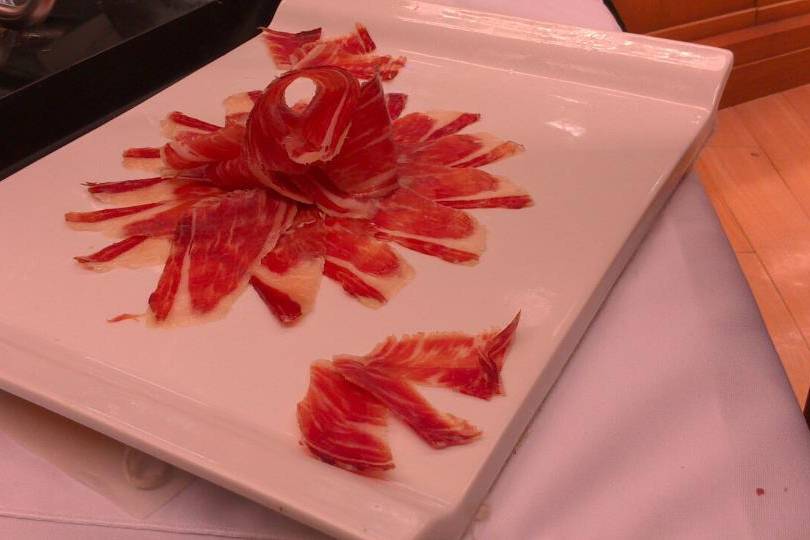 Plato con jamón diseño original